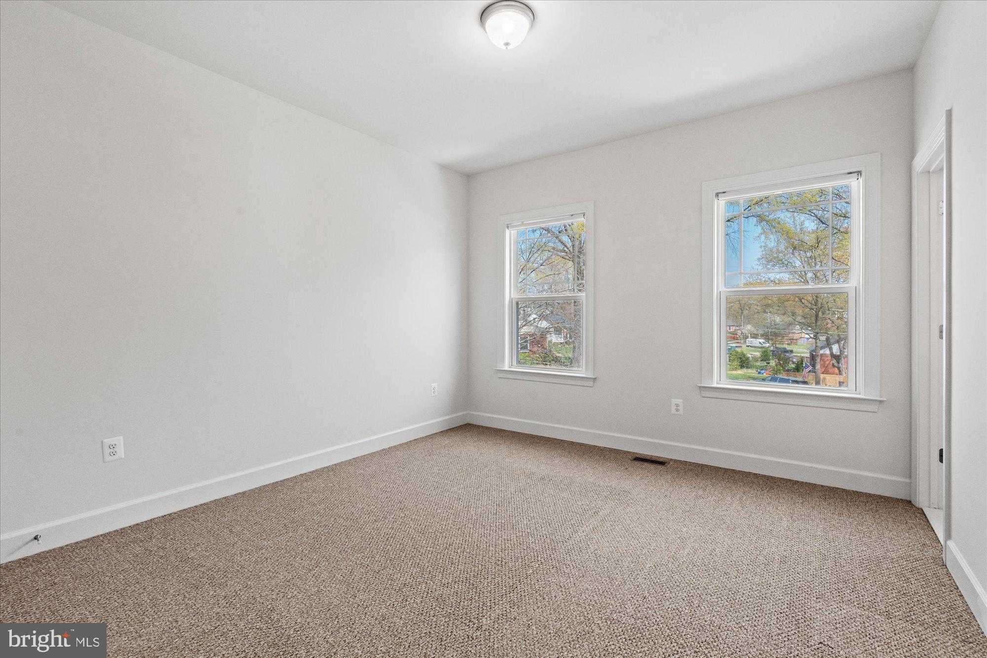 8112 Wingfield Pl photo 36