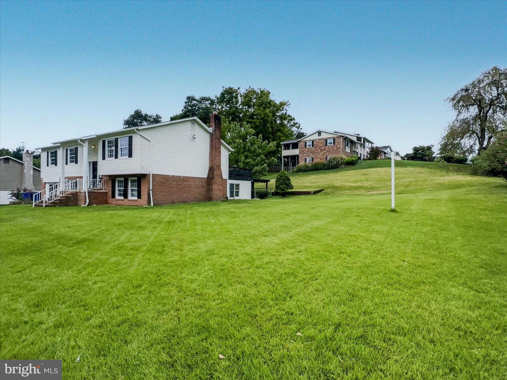 2618 Jonathan Rd photo 2