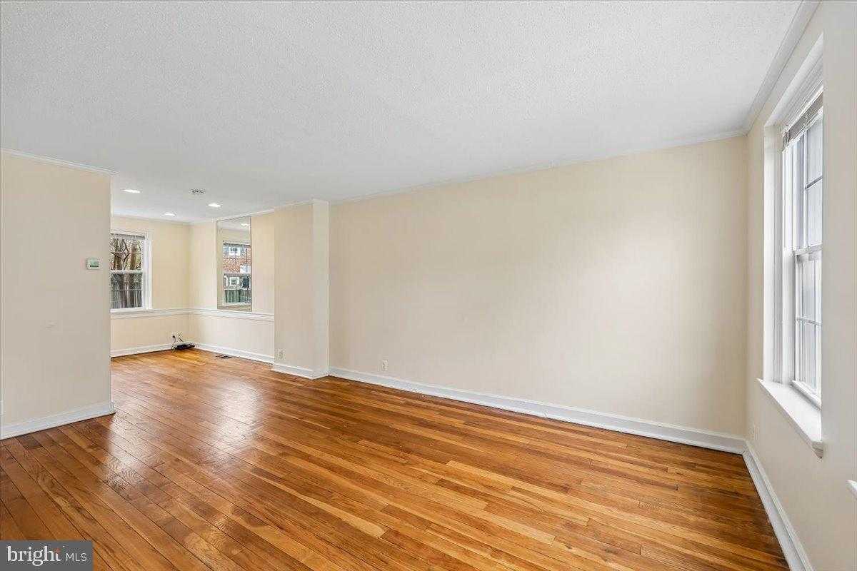 4506 34th St S photo 3