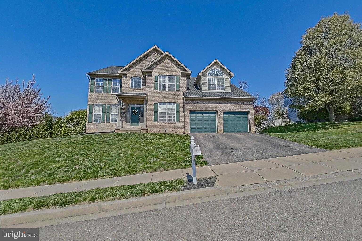 809 Brookridge Dr, Boonsboro