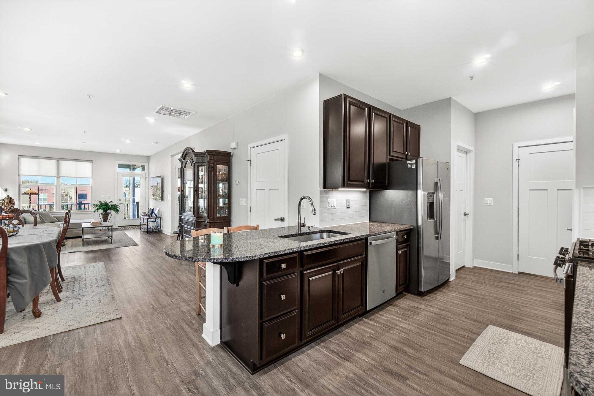 3234 Starlight St photo 9