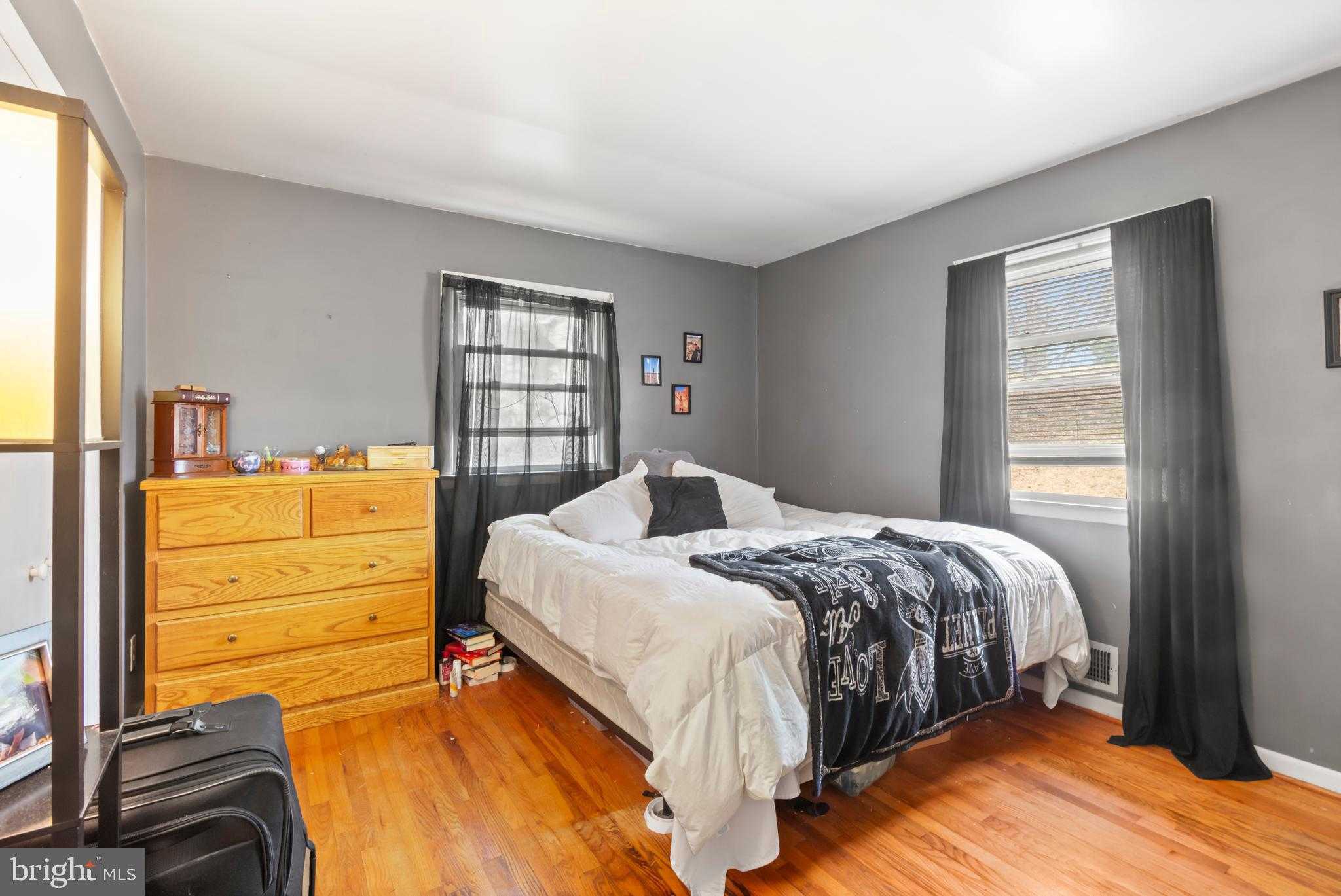 3000 Breezewood Ln photo 14