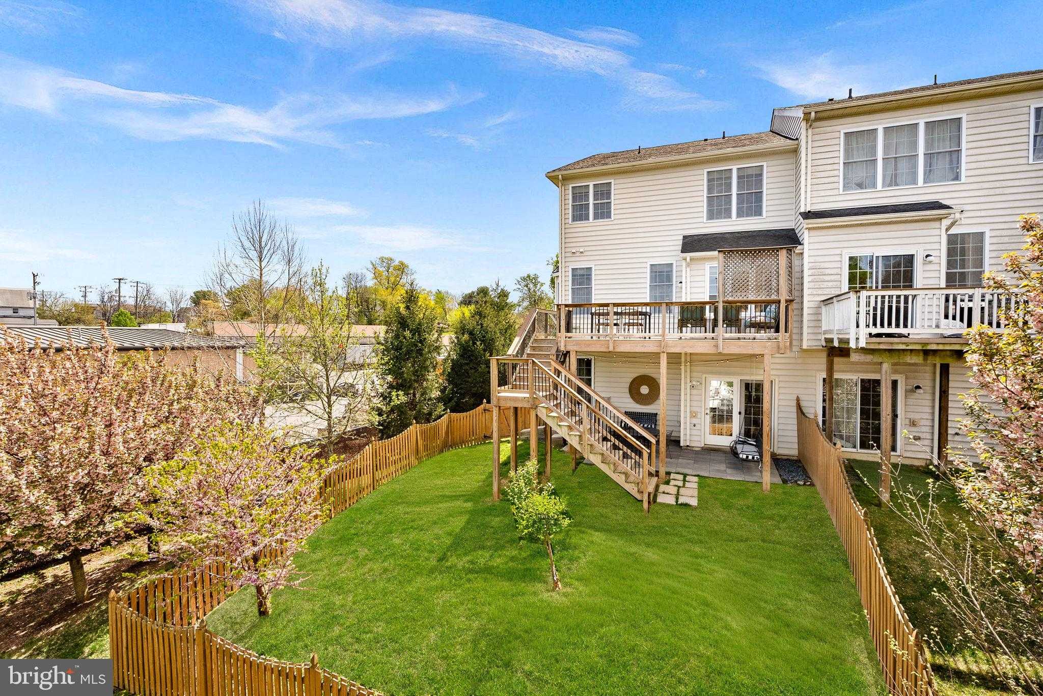 200 Croft Sq photo 54