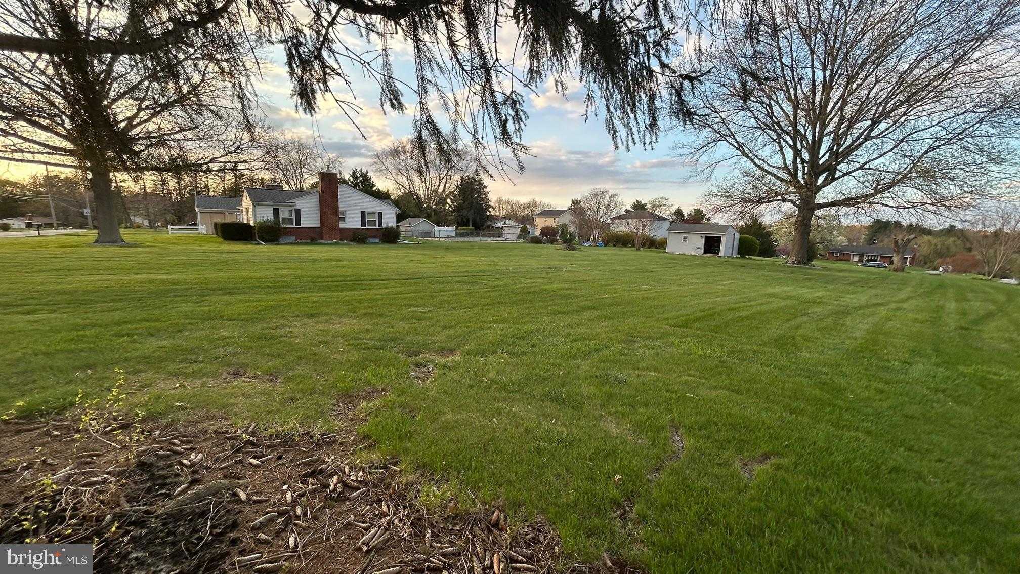 438 Hook Rd photo 25