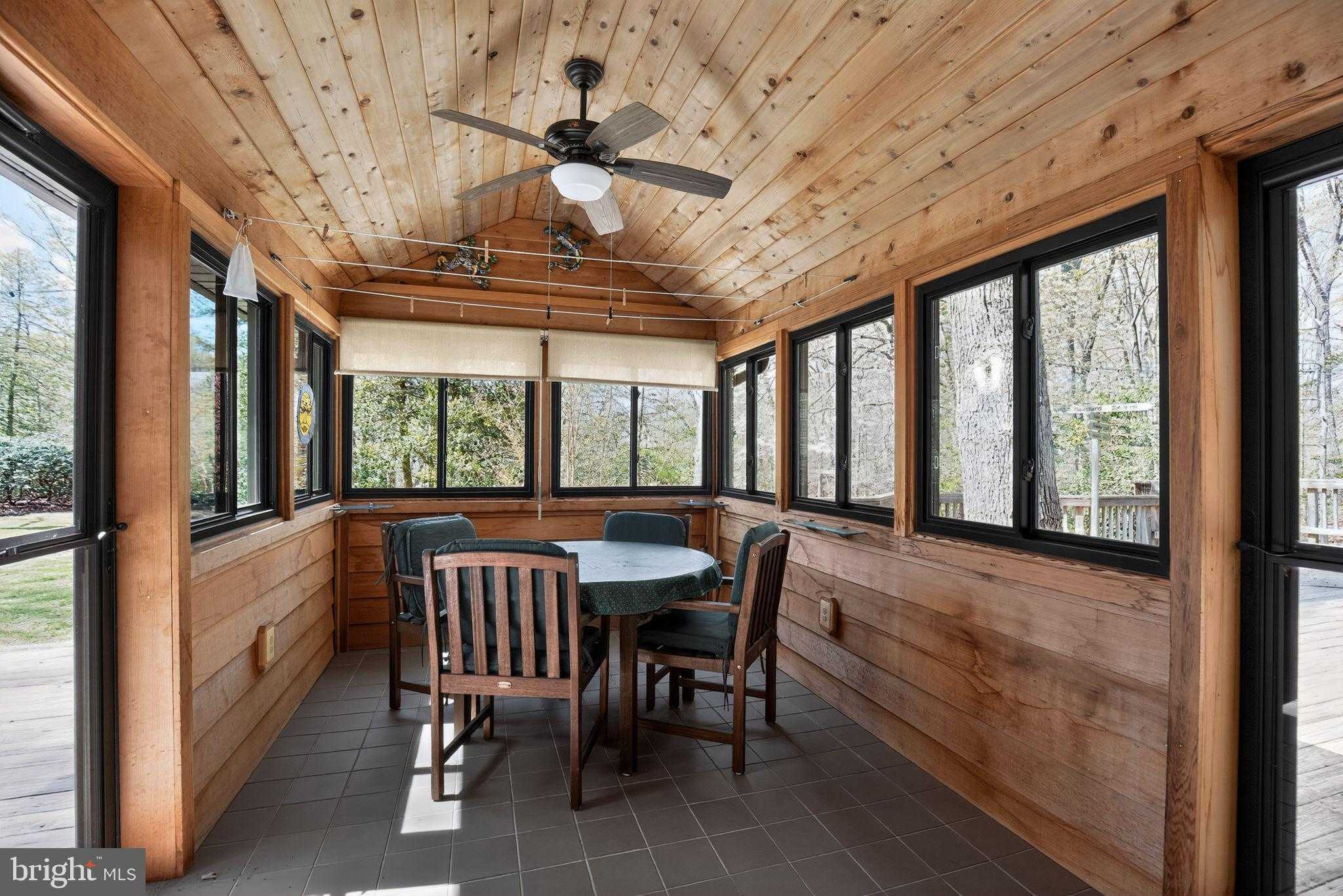 4030 Fridays Ln photo 22