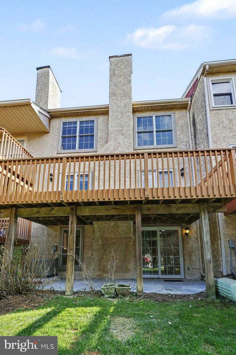 42 White Pine CT photo 31