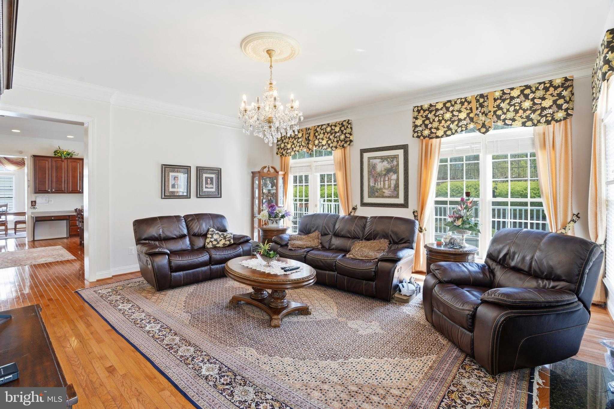 8033 Tysons Oaks CT photo 19