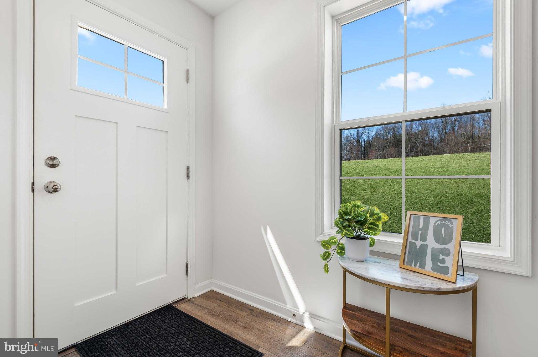 712 Bur Oak Ct photo 2