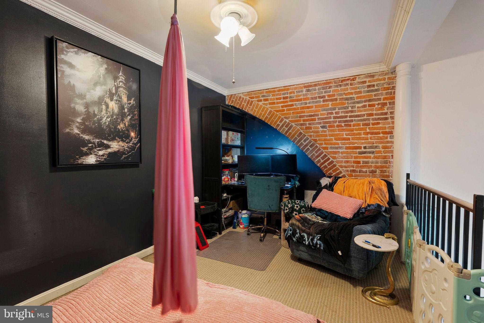 120 W Henrietta St # 7 photo 27