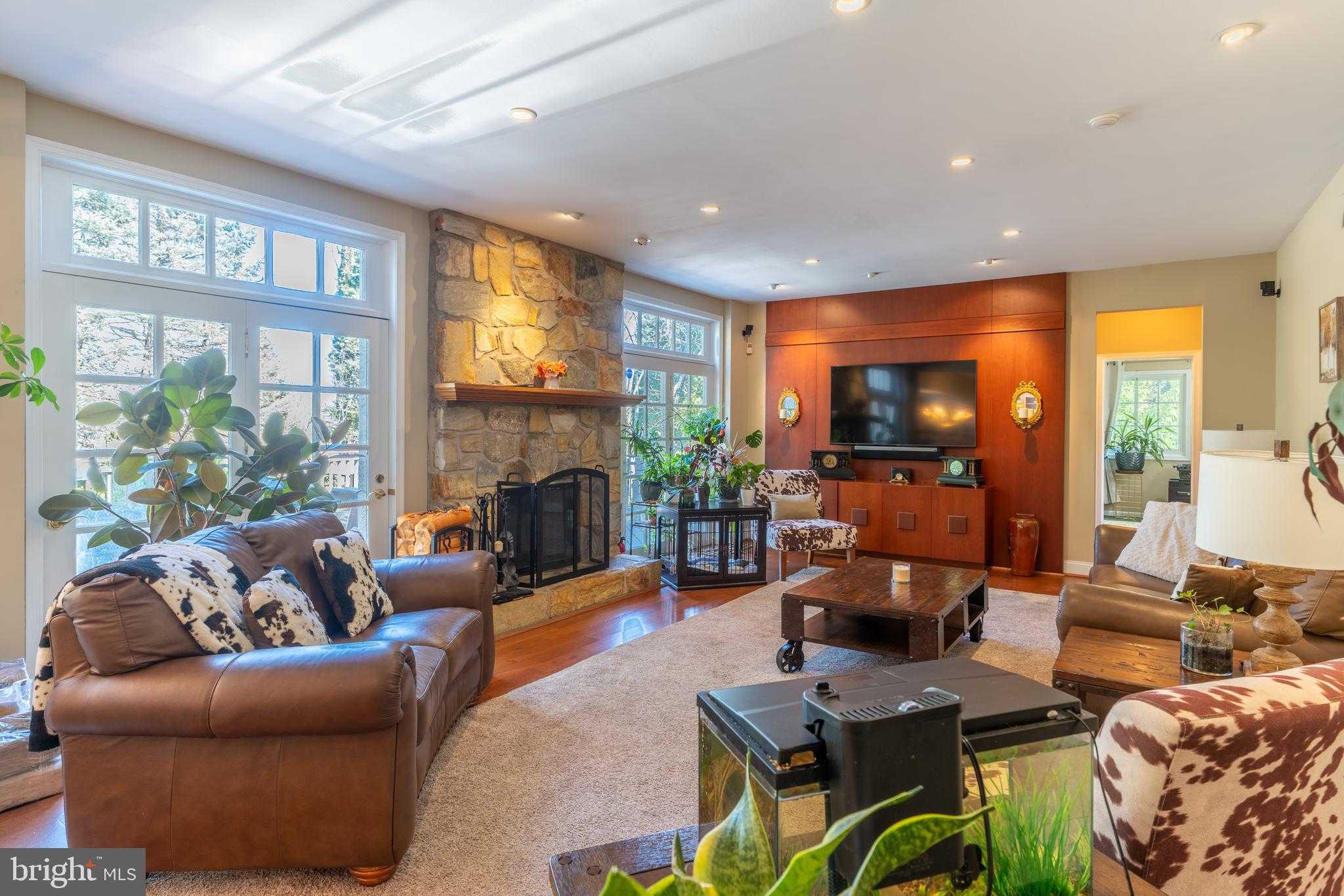 925 Morgan Rd photo 25