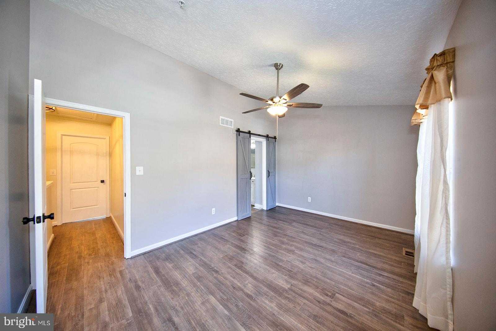 337 Woodland Green Ct photo 23