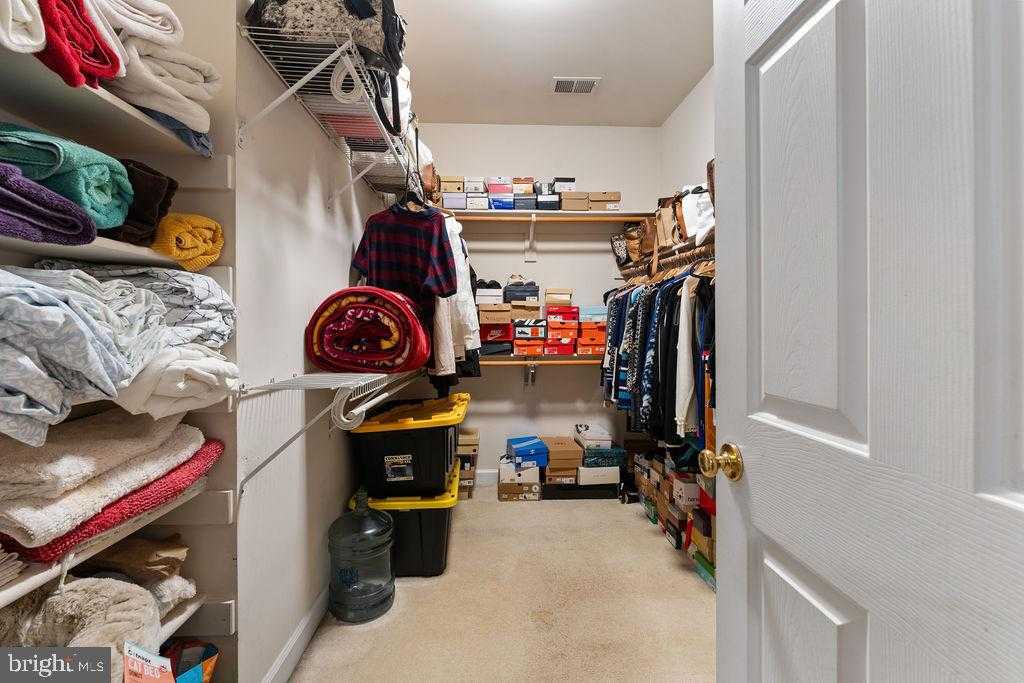 16492 Hayes Ln photo 32