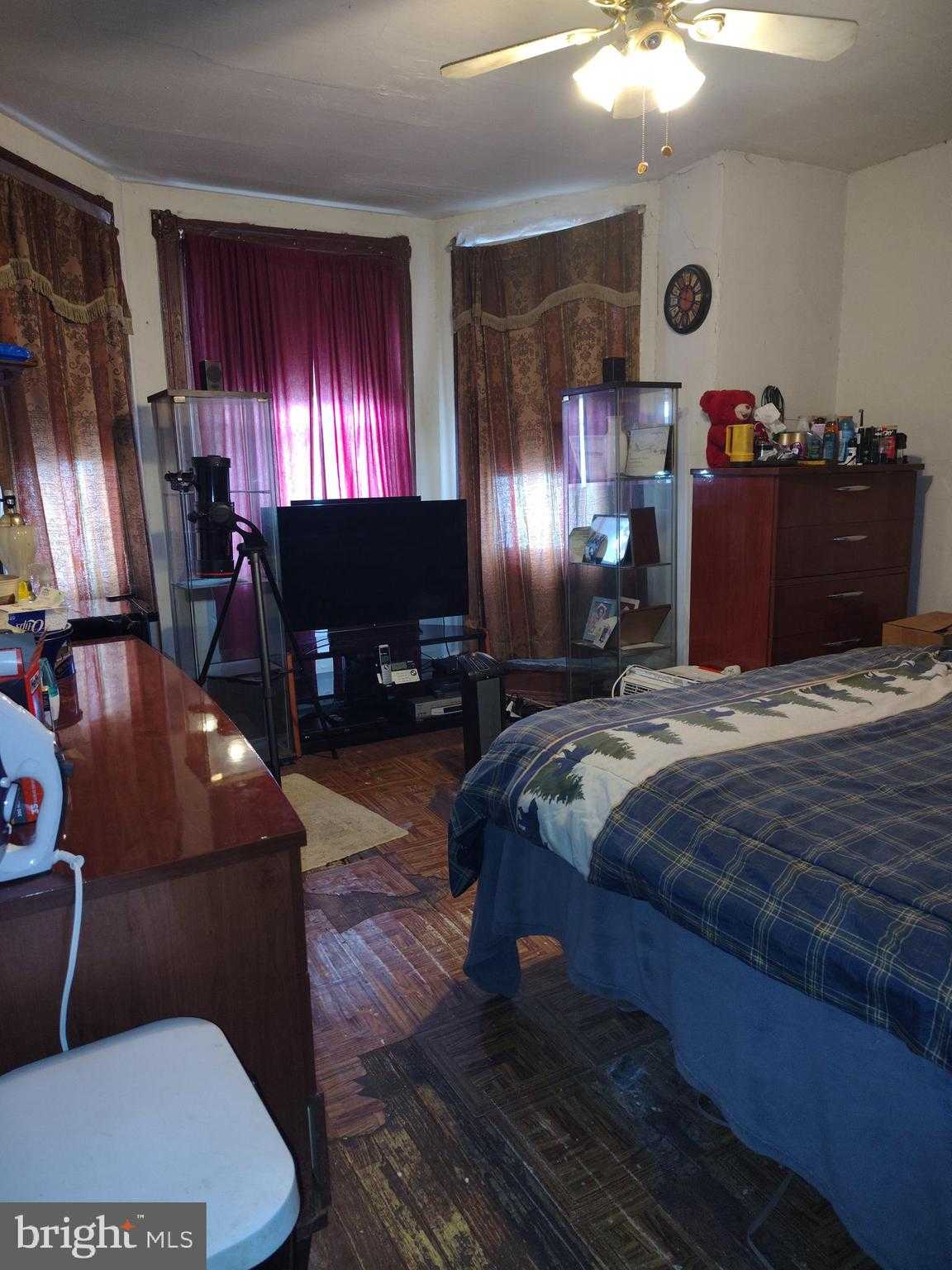 1435 S 58th St photo 9