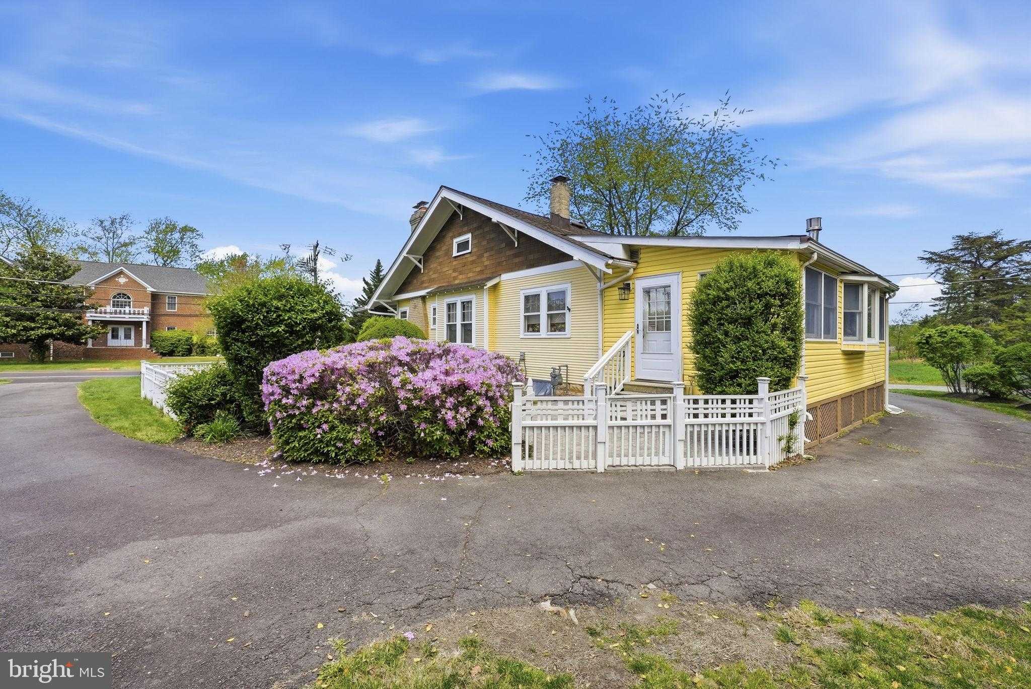 7601 Idylwood Rd, Falls Church