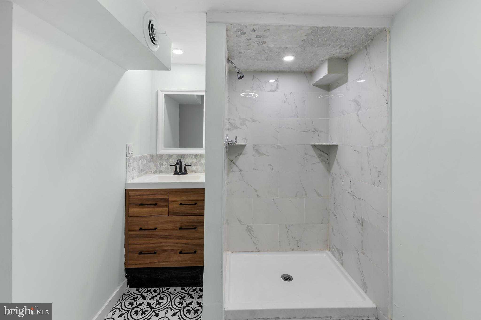 1806 S Taylor St photo 20