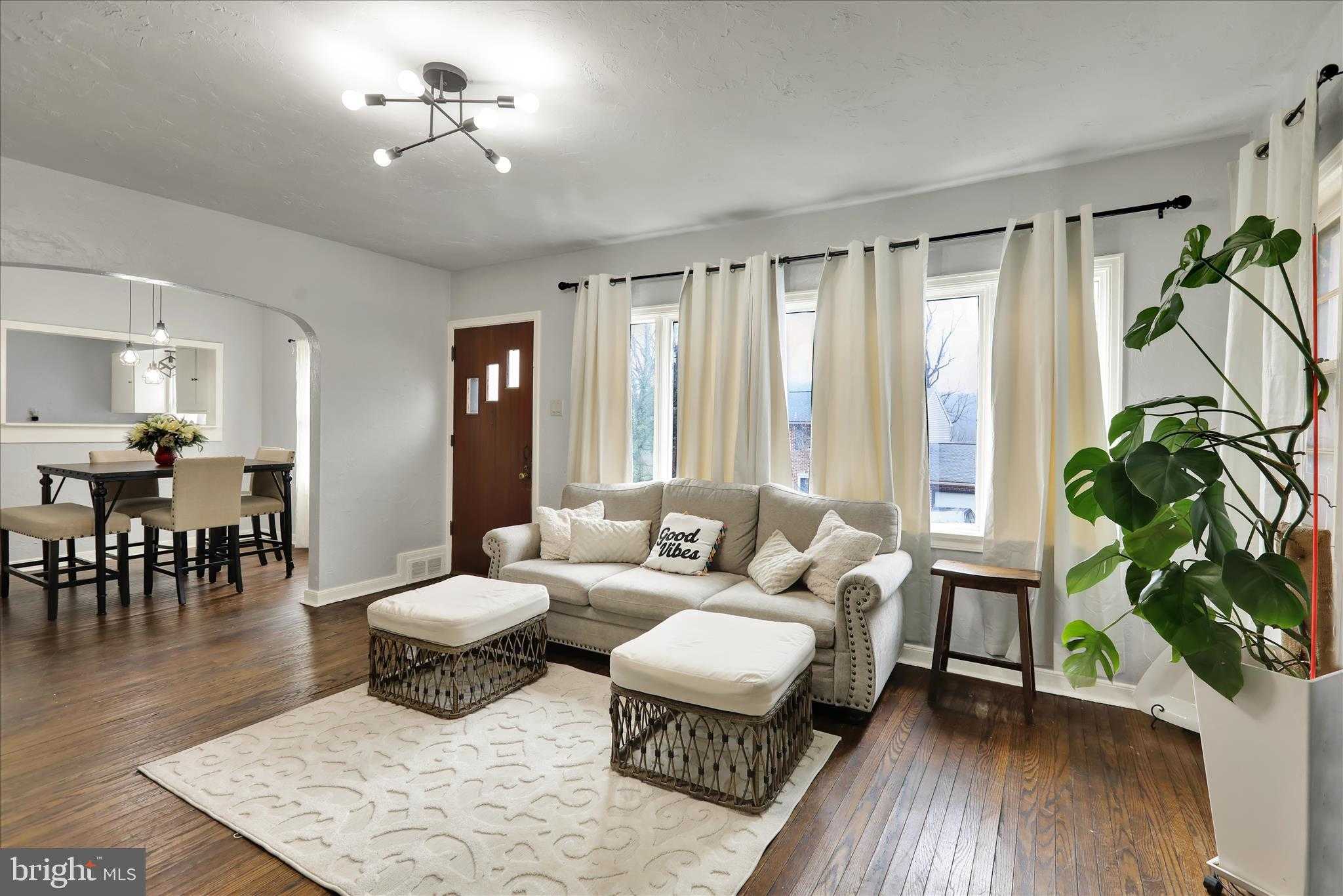 1815 Holly Rd photo 5