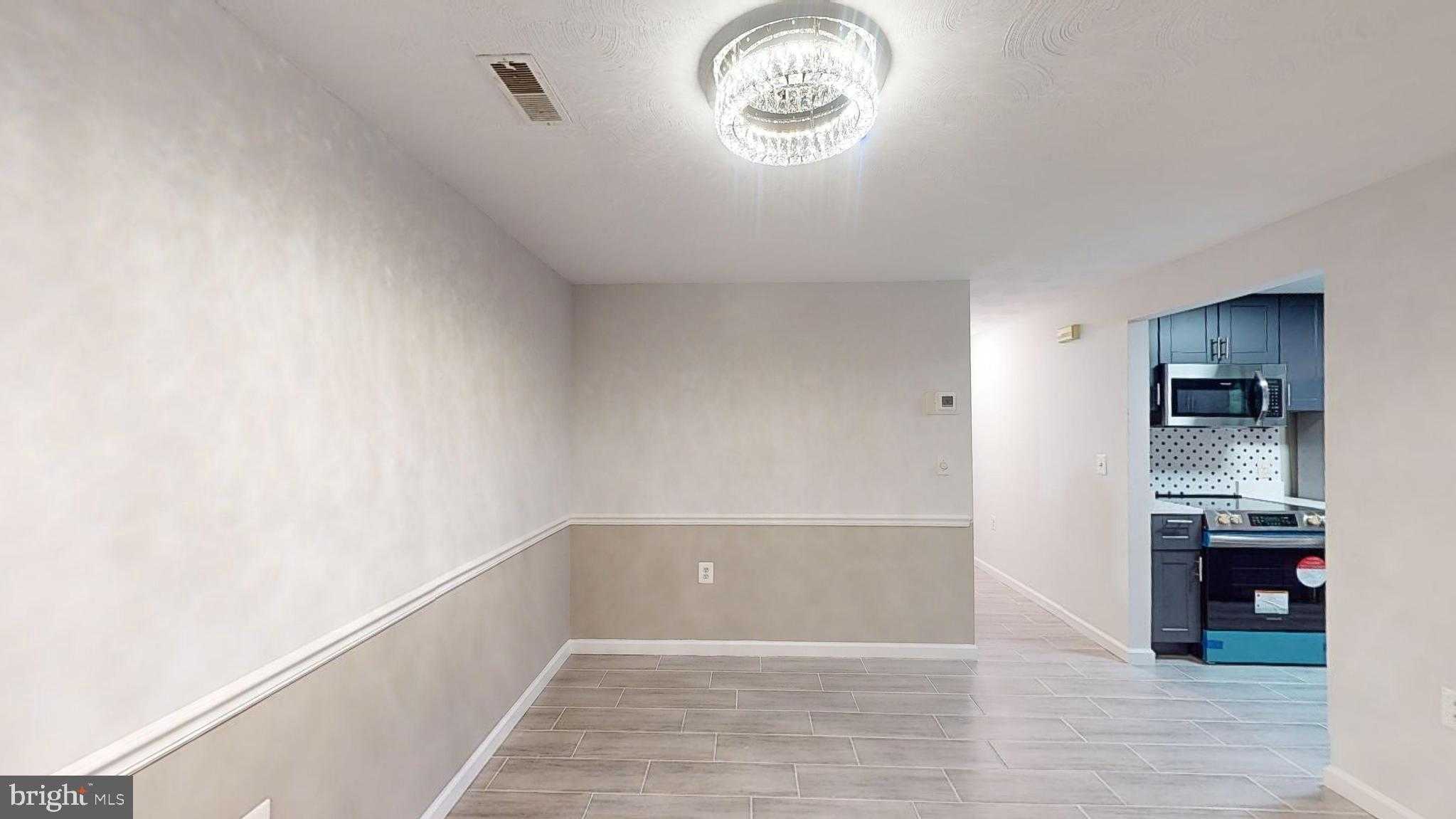 18204 Swiss Cir # 3-102 photo 4