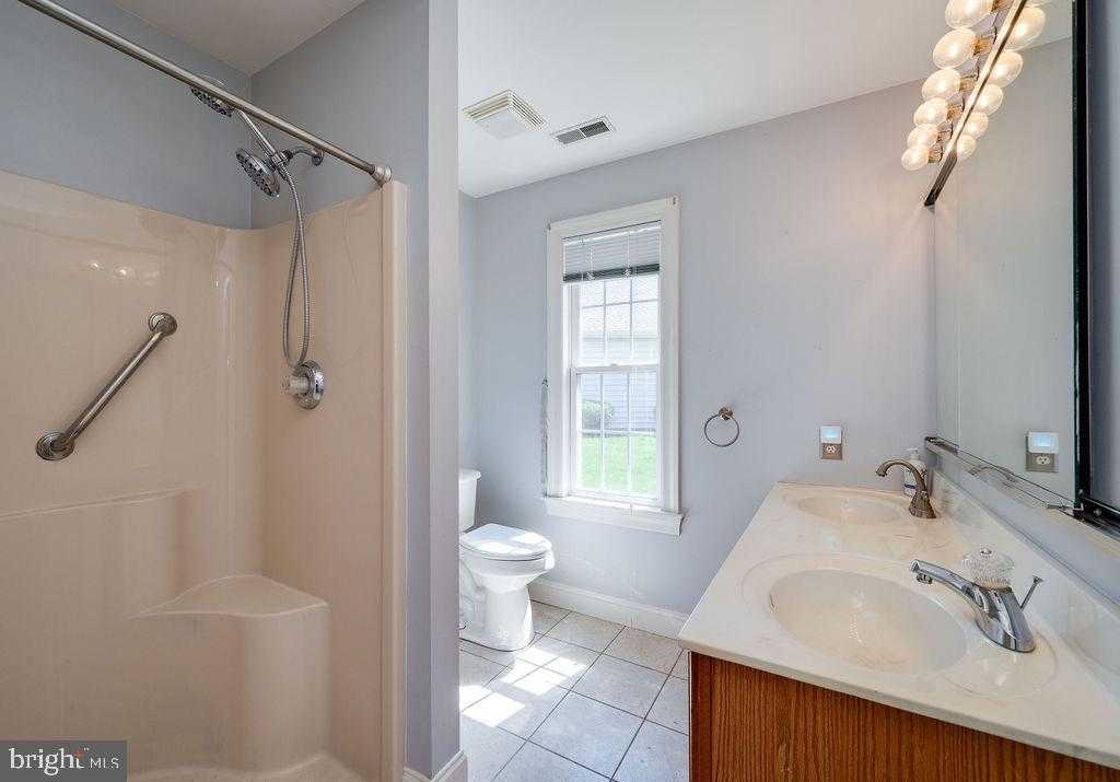 314 Charleston Ln photo 13