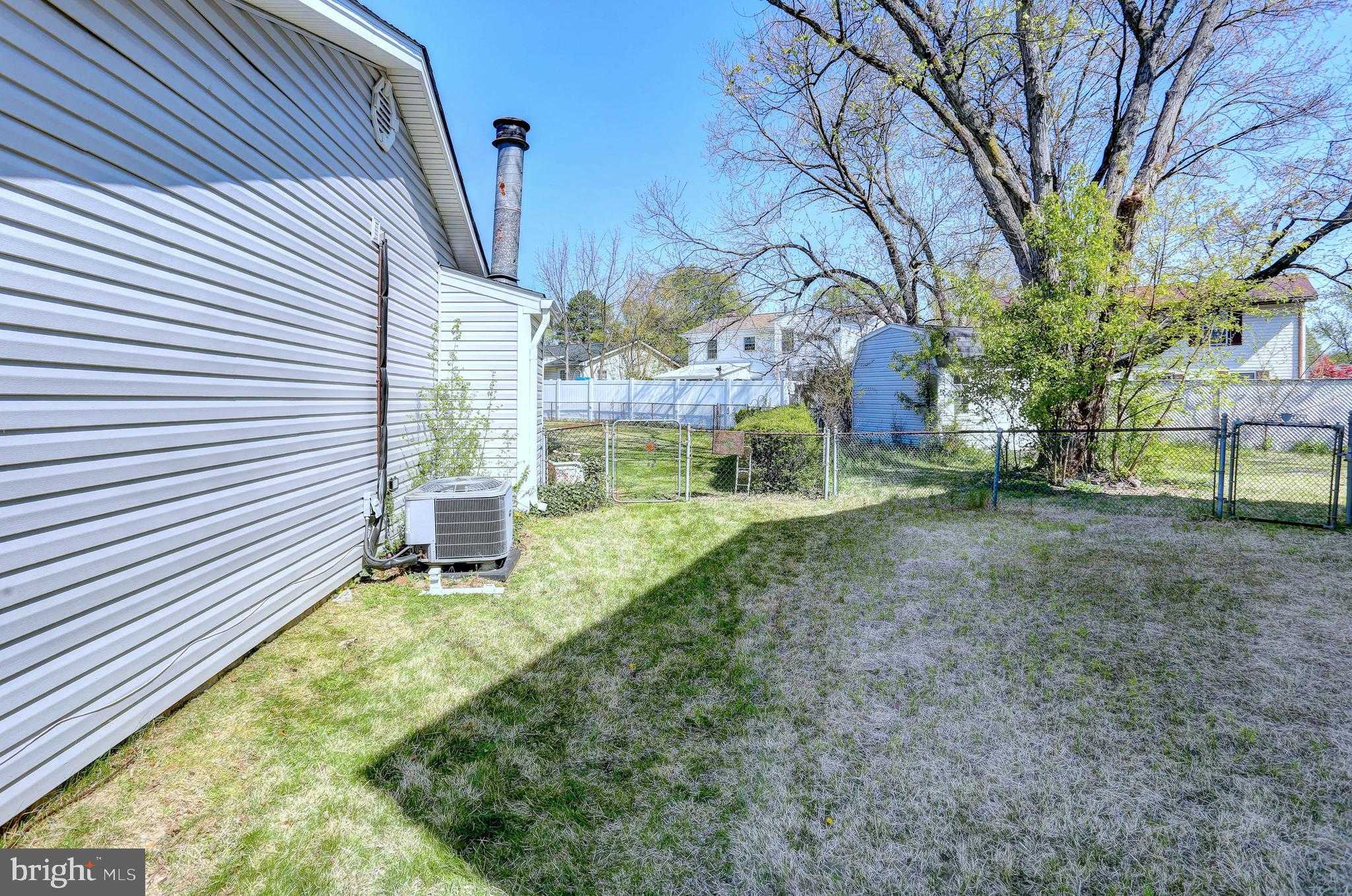 7886 Huguenot CT photo 39