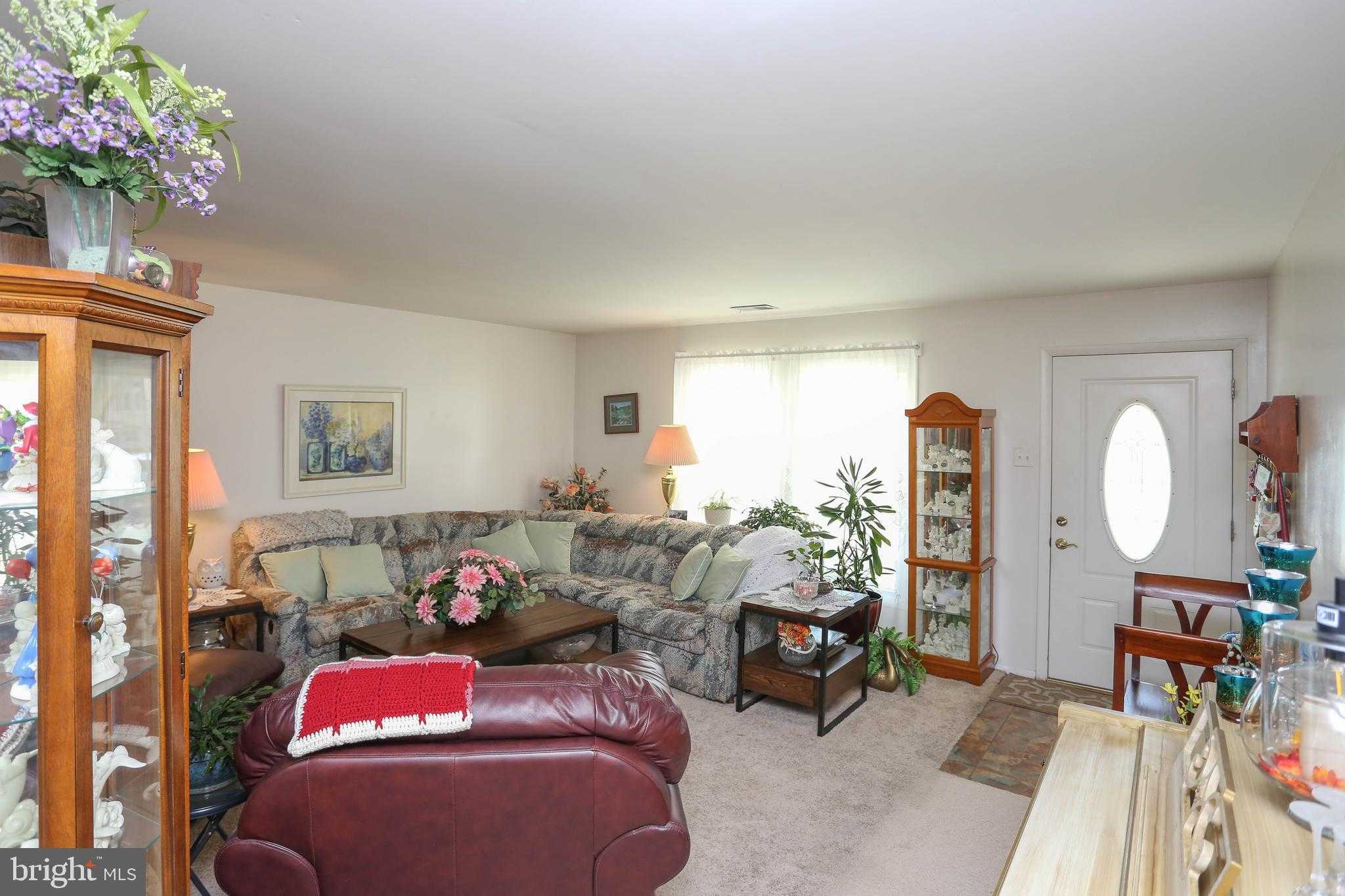 7886 Huguenot CT photo 8