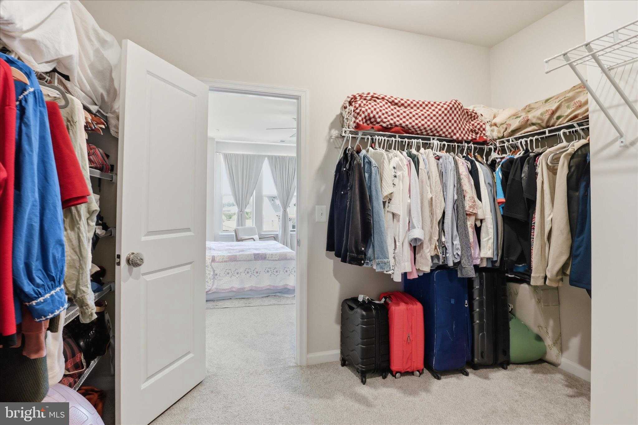 920 California Dr NE photo 28