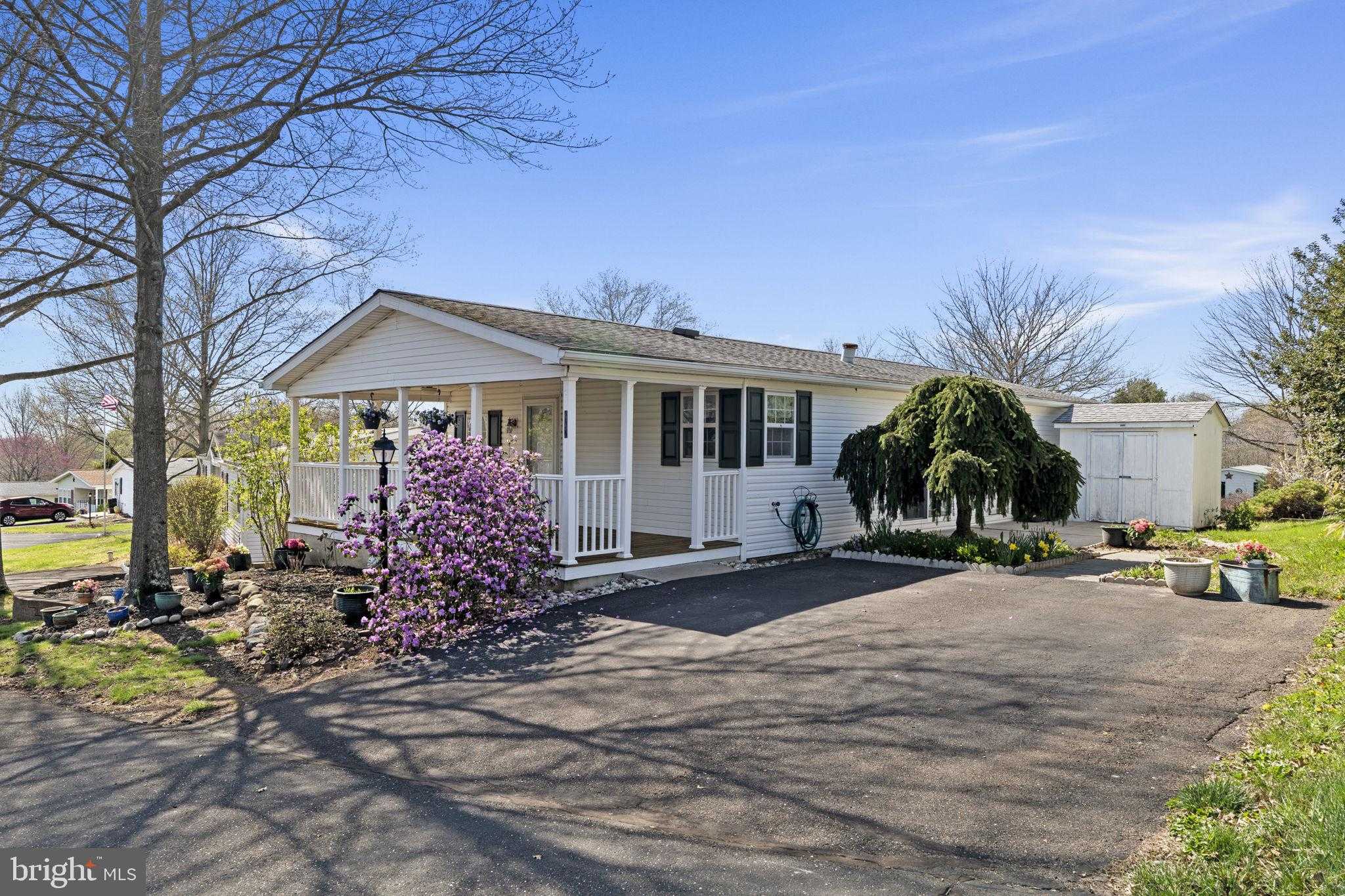 442 Manor House Ln, Souderton