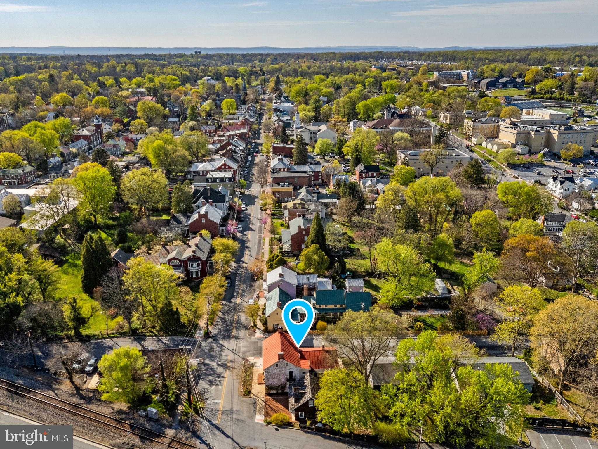 301 E German St photo 106