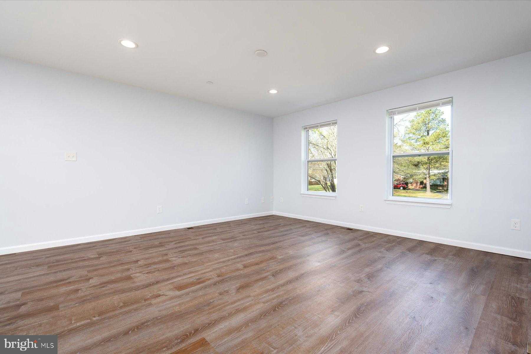 2740 Stavors Rd photo 7