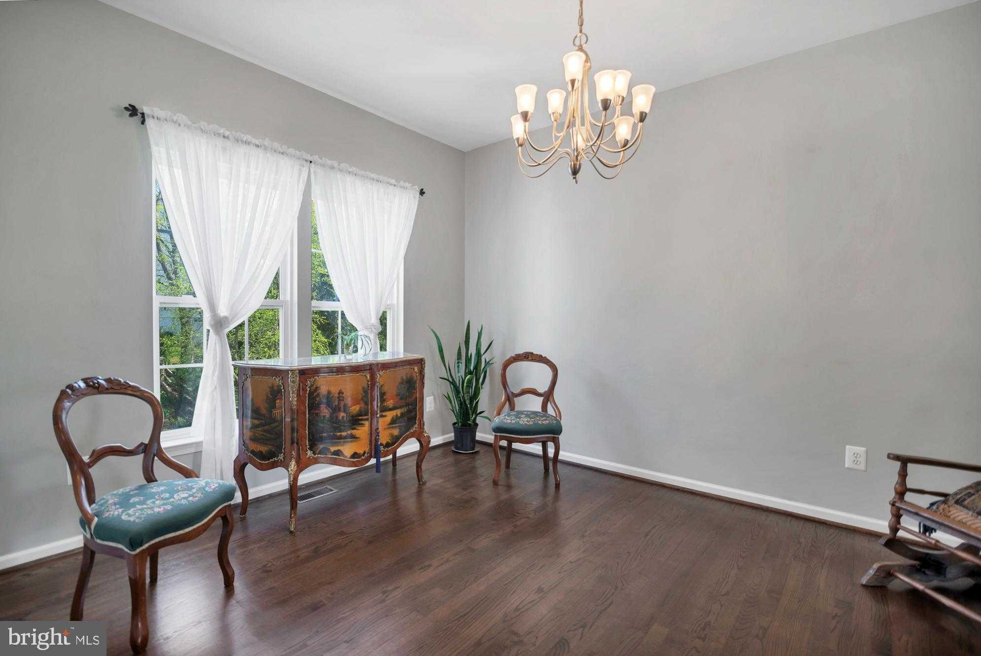 1810 Beech CT photo 25