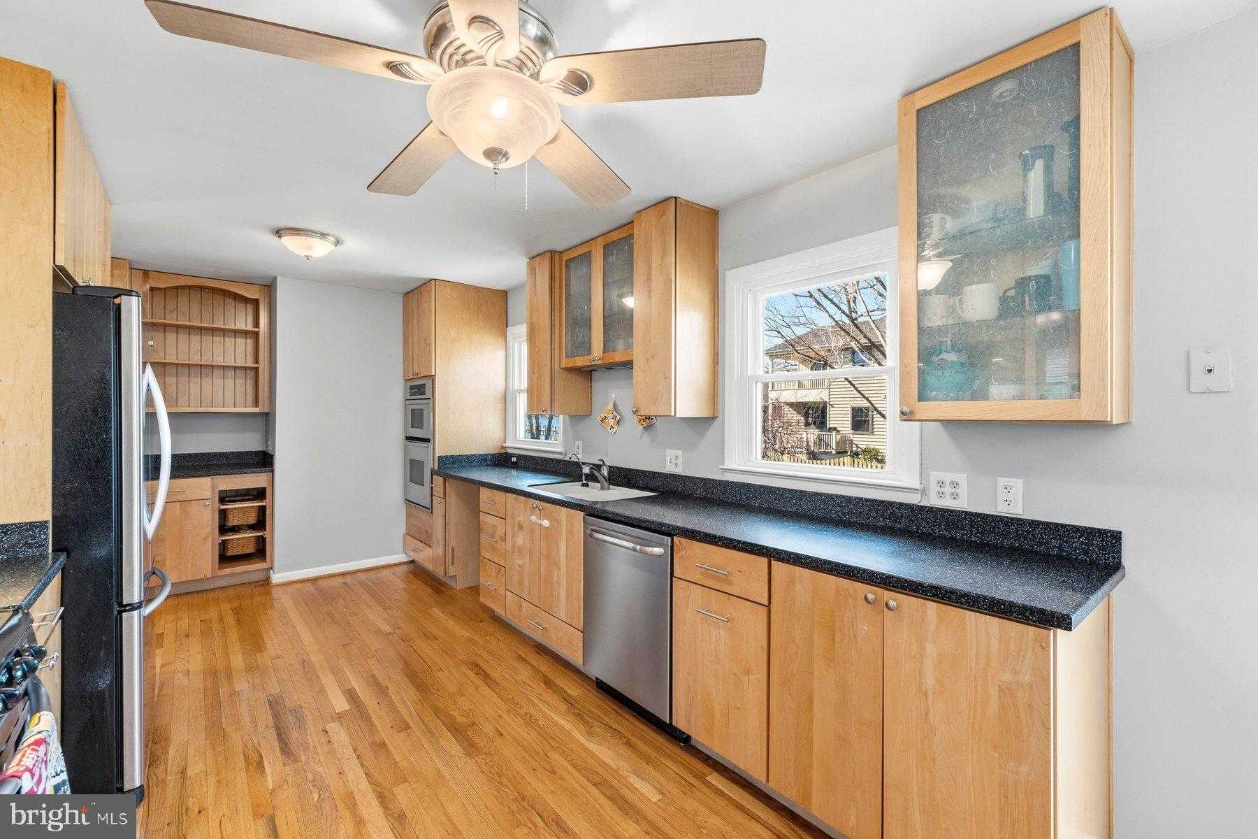 1624 Bishop Rd photo 3