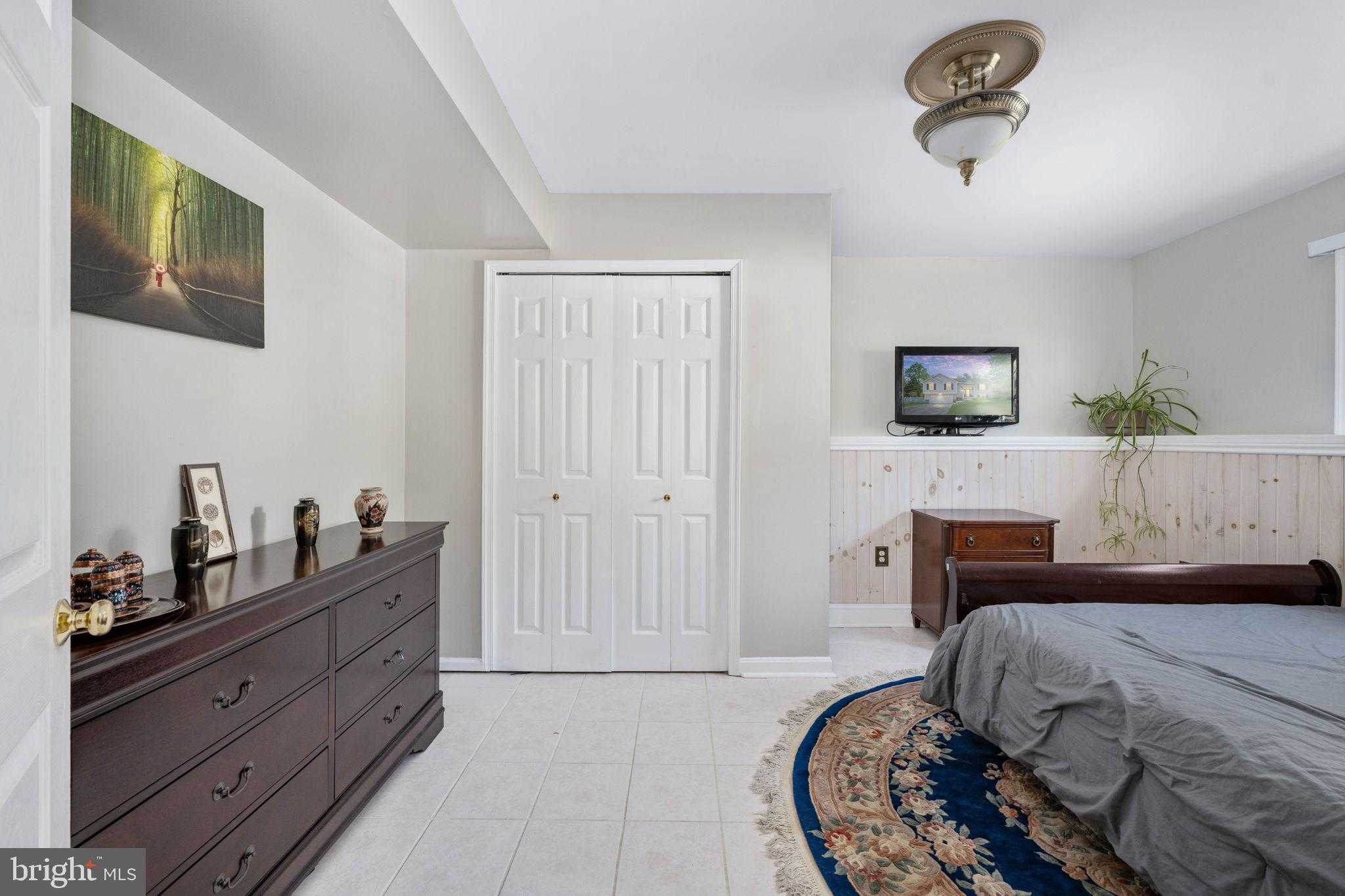 19 Acacia CT photo 40