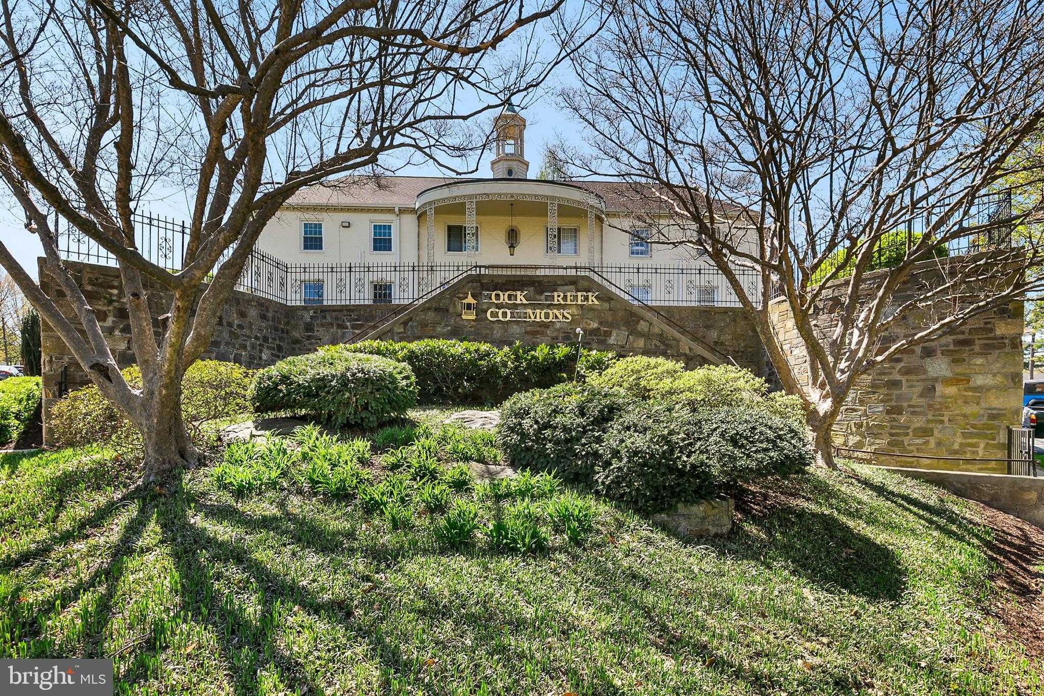 2211 Washington Ave photo 30