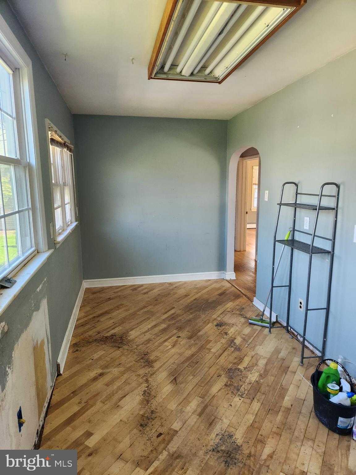 805 Linwood St photo 7