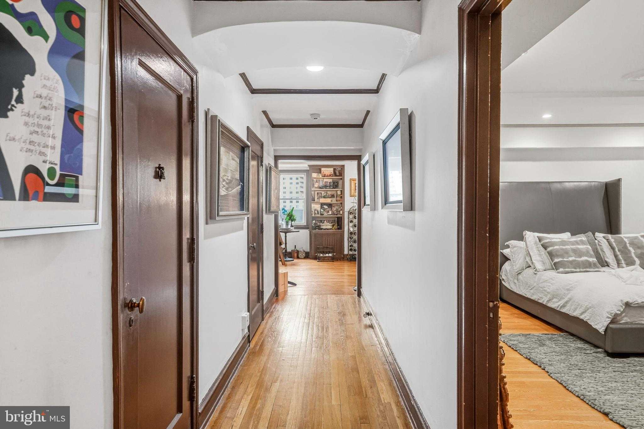 1901 Walnut St photo 23