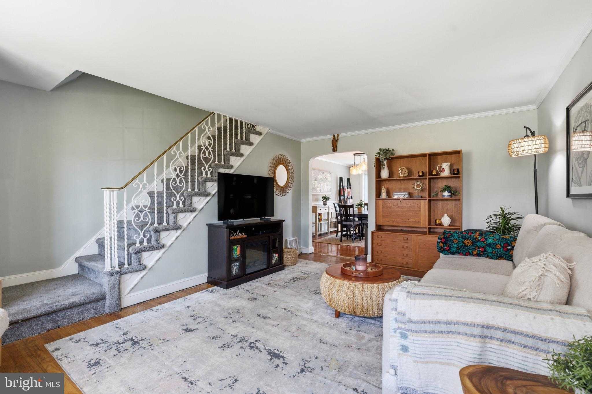 614 Rively Ave photo 5