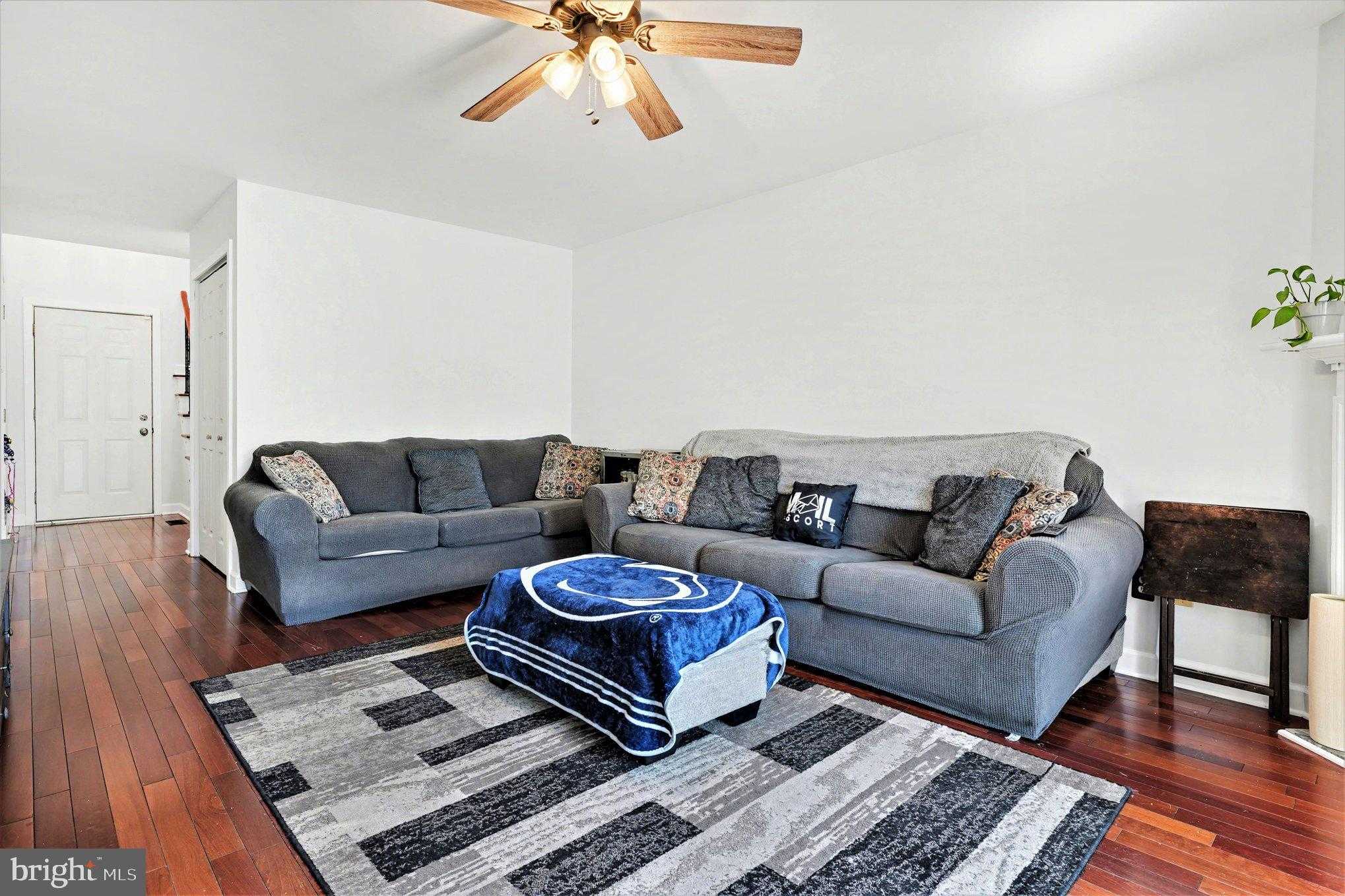 12 Raleigh CT photo 8