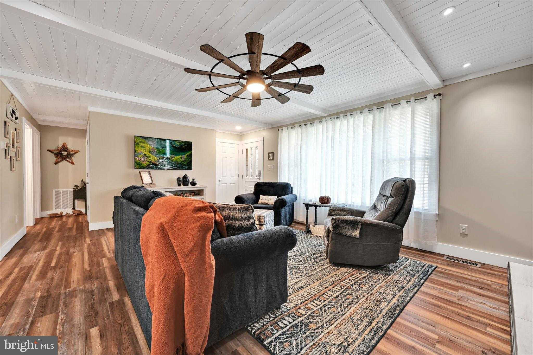 430 Mohave Dr photo 4