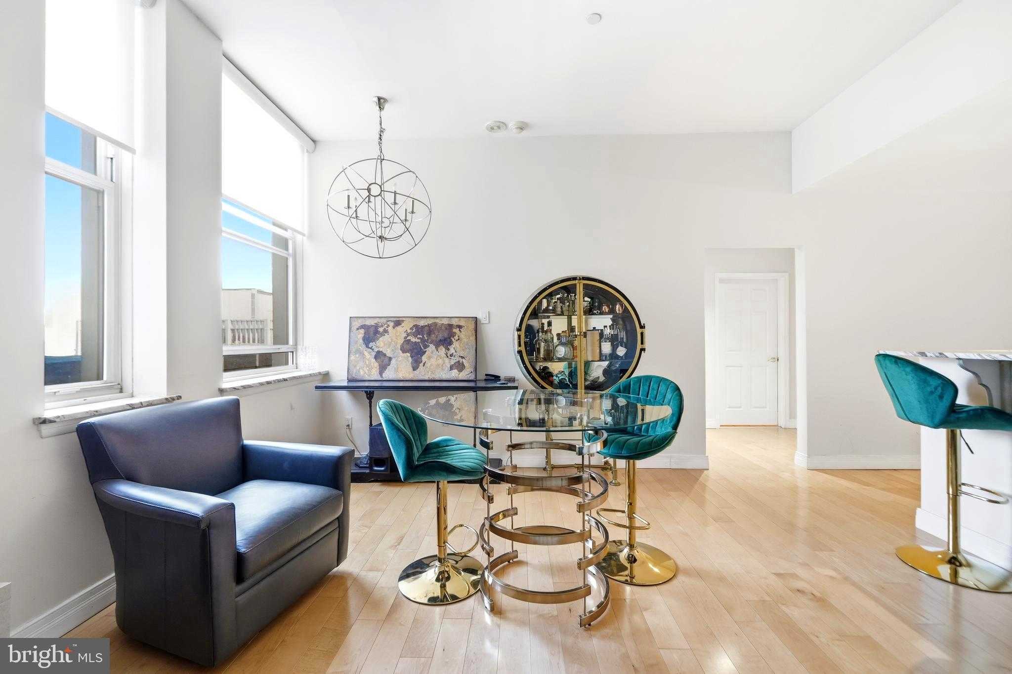 1600 Arch St Apt 1905 photo 2