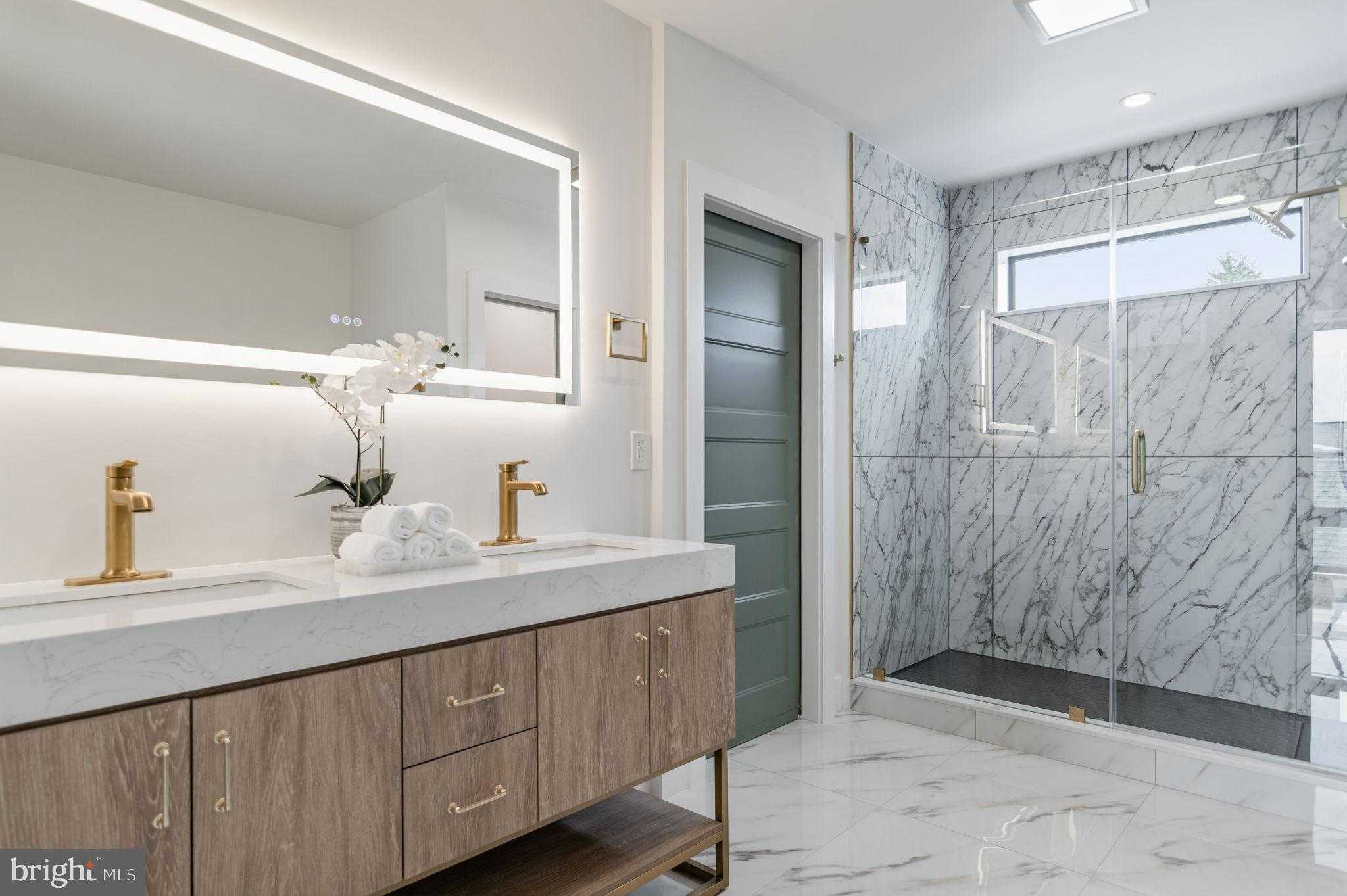 2025 N Emerson St photo 46