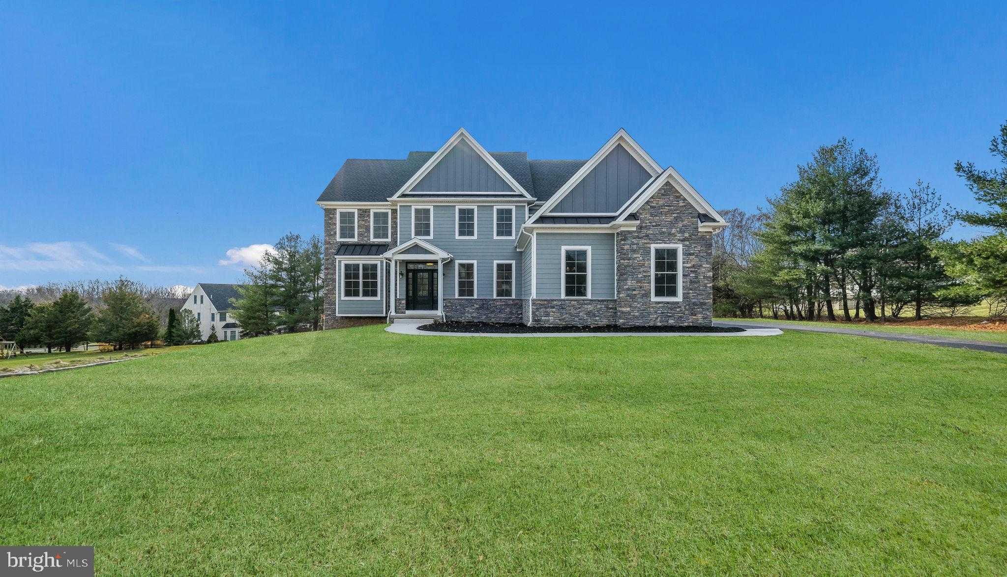 2550 Rickert Rd photo 2