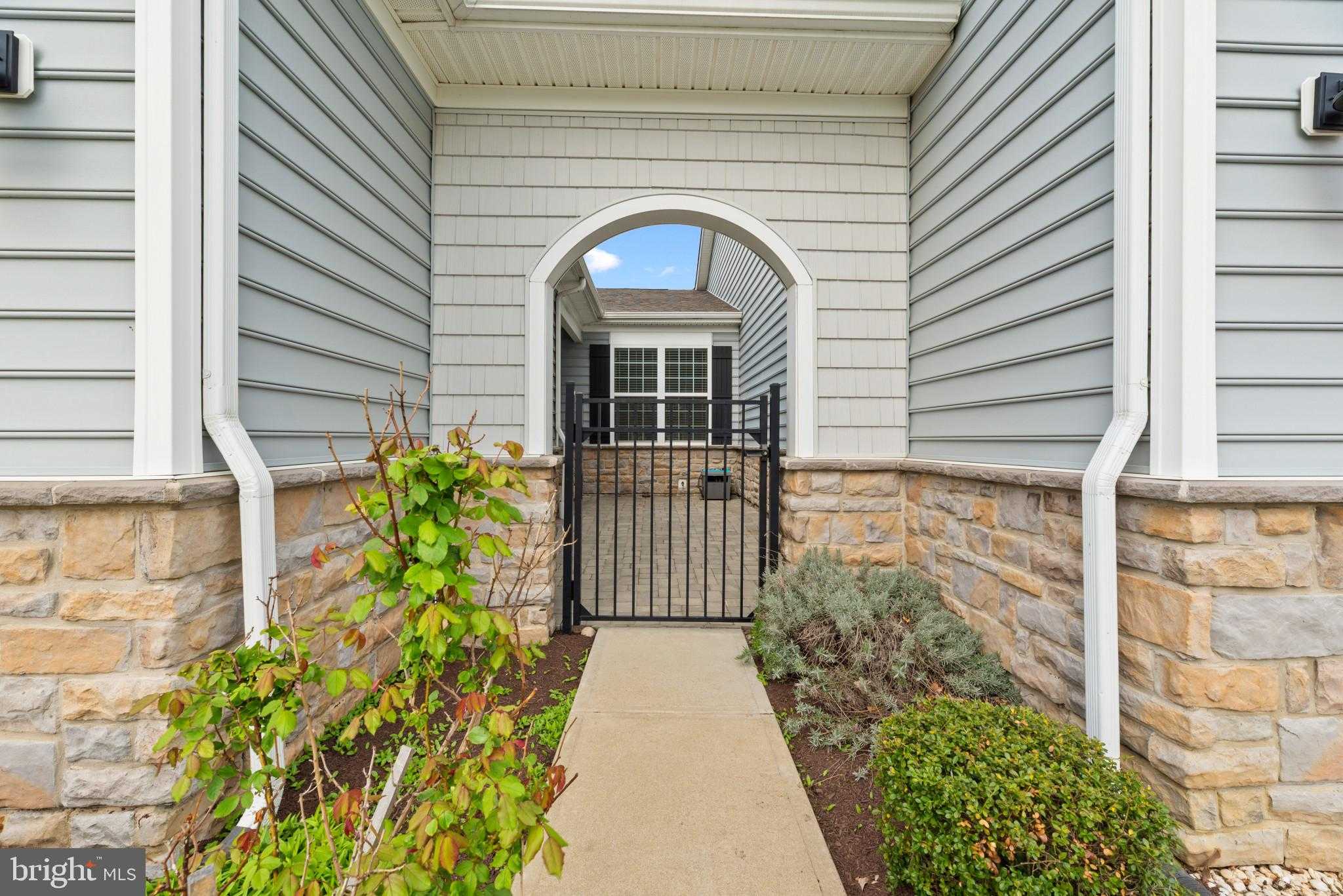 845 Moorings Cir # 138 photo 4