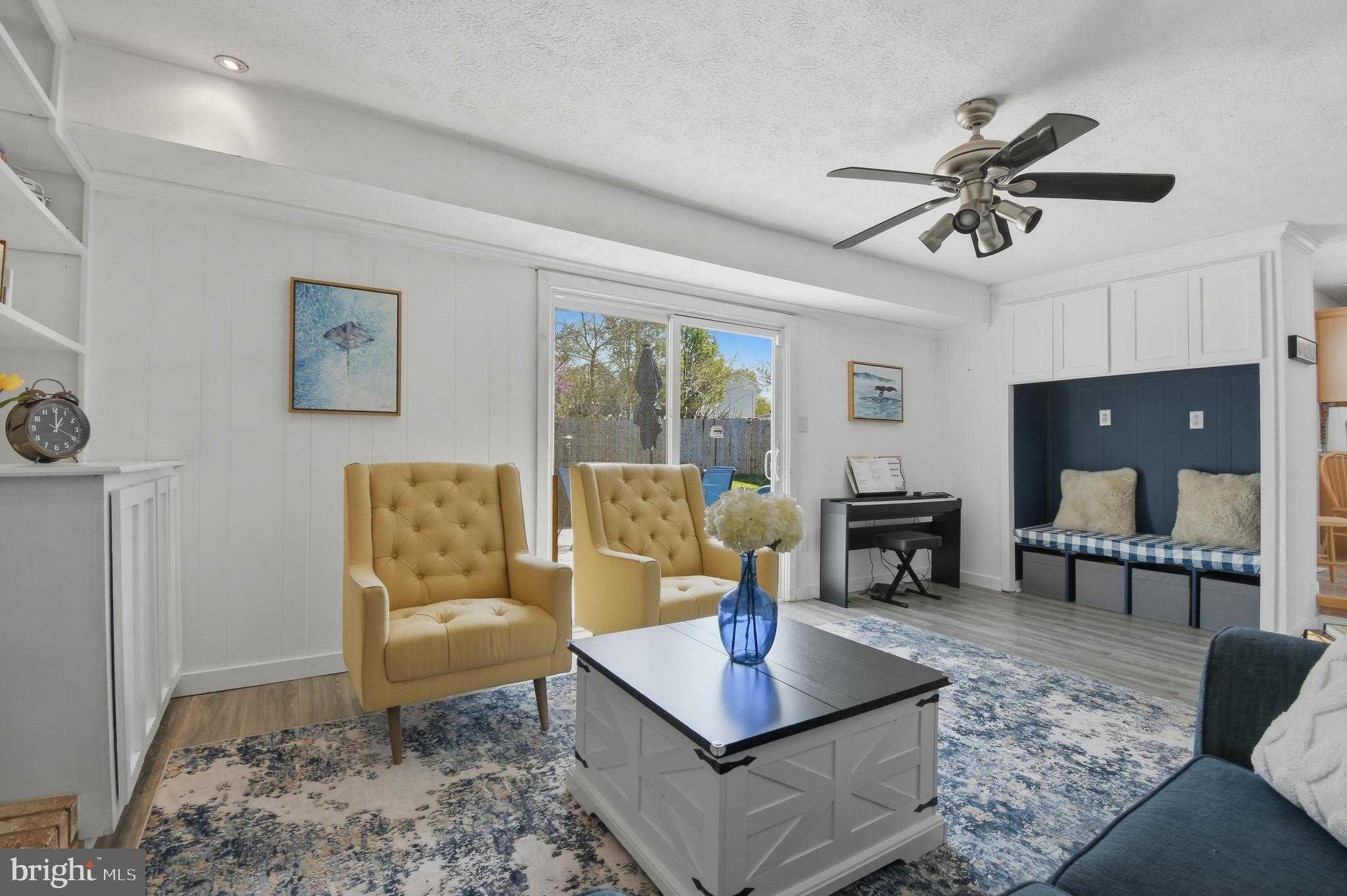 859 Birchwood CT photo 9