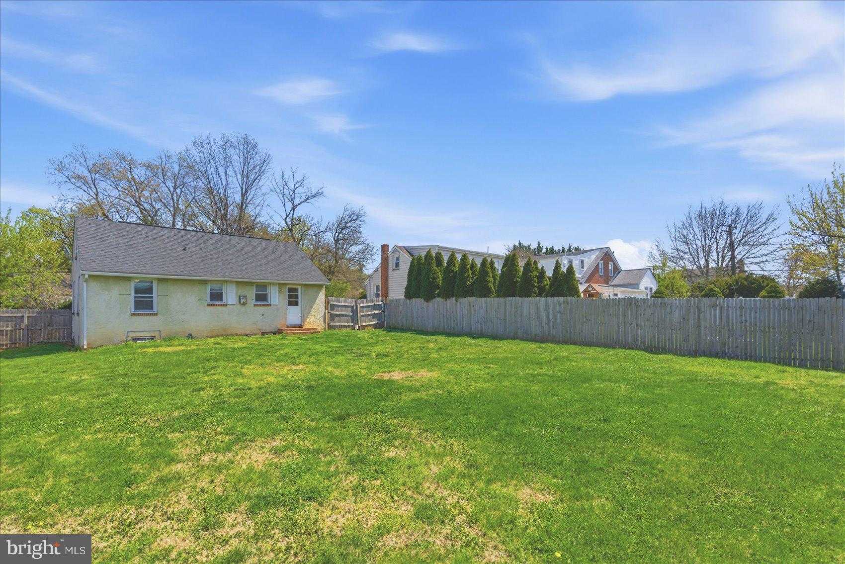 9804 Monroe St photo 24