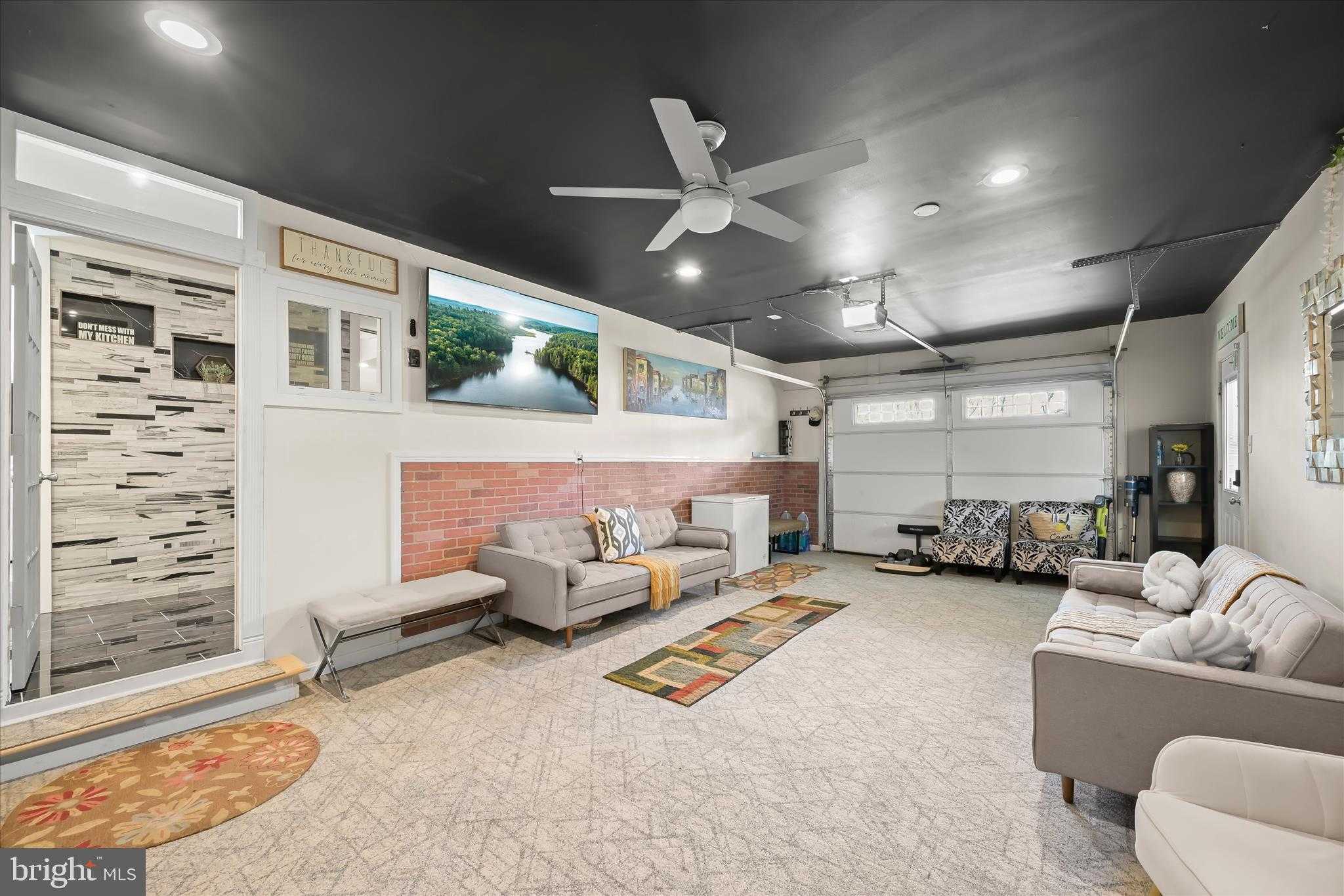 1 Southview CT photo 44