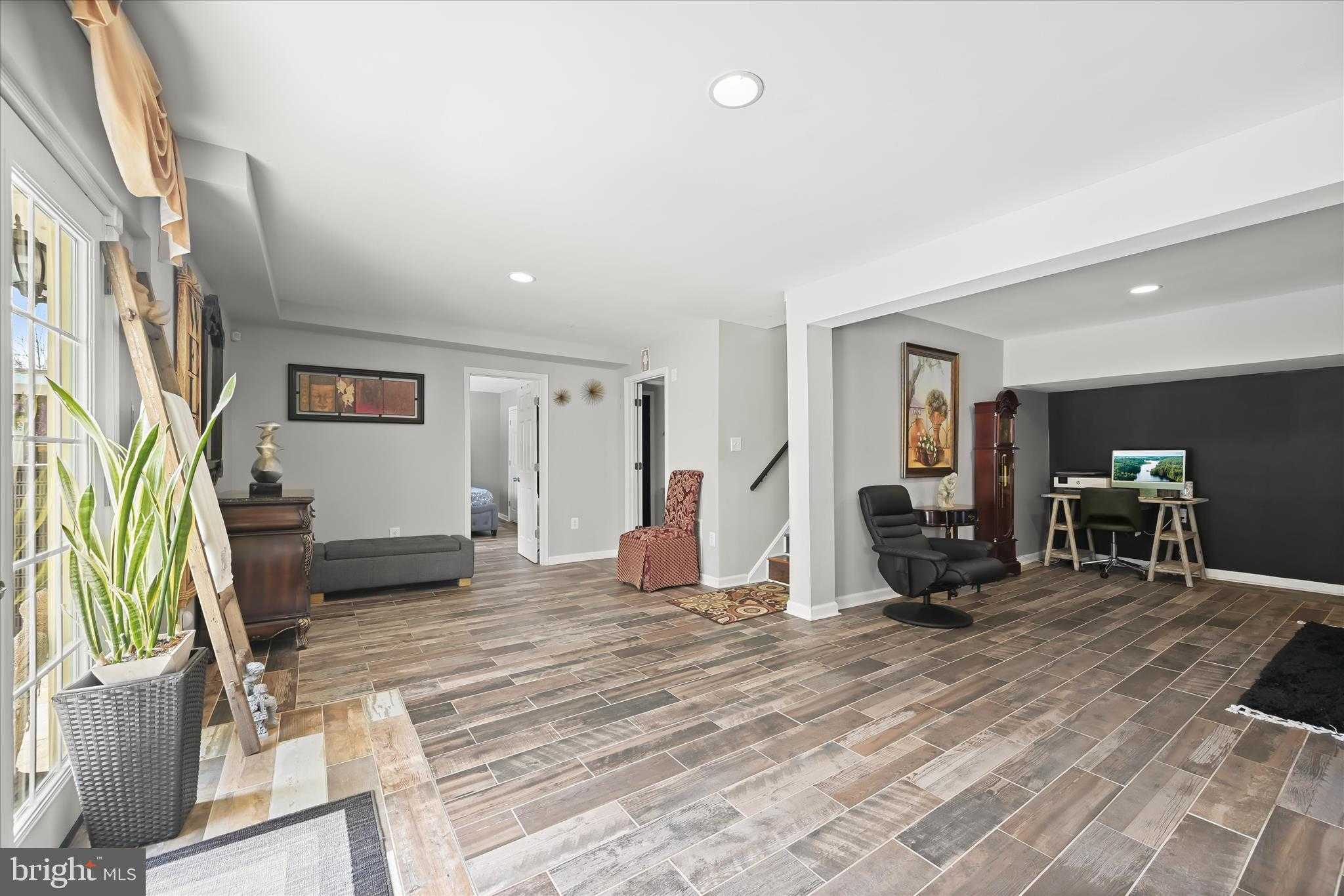 1 Southview CT photo 48