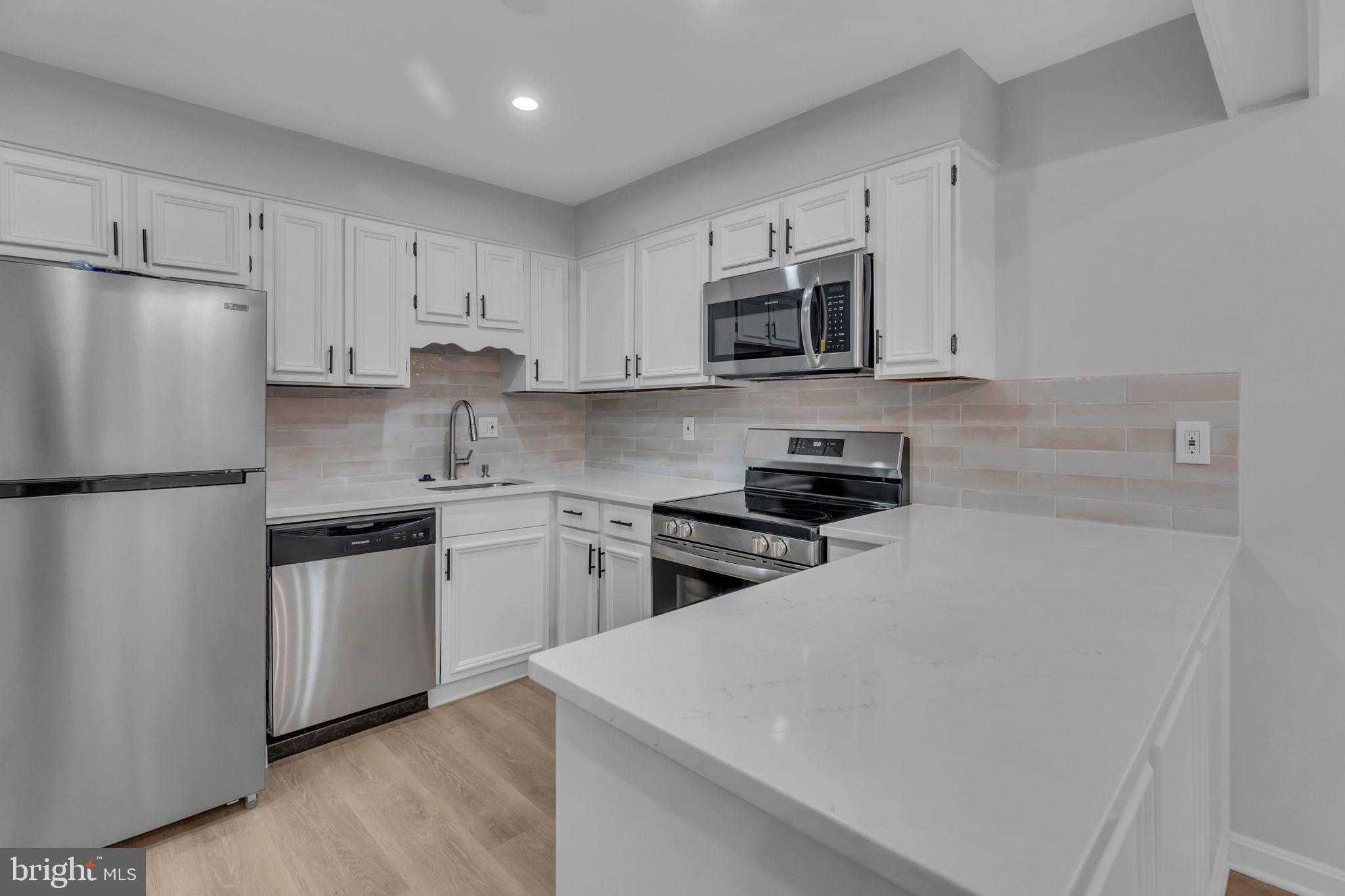 222 N Auburn Dr photo 7