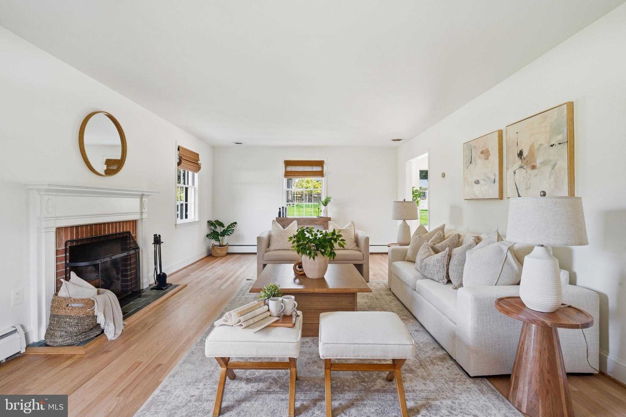 5717 Charlestowne Dr photo 4