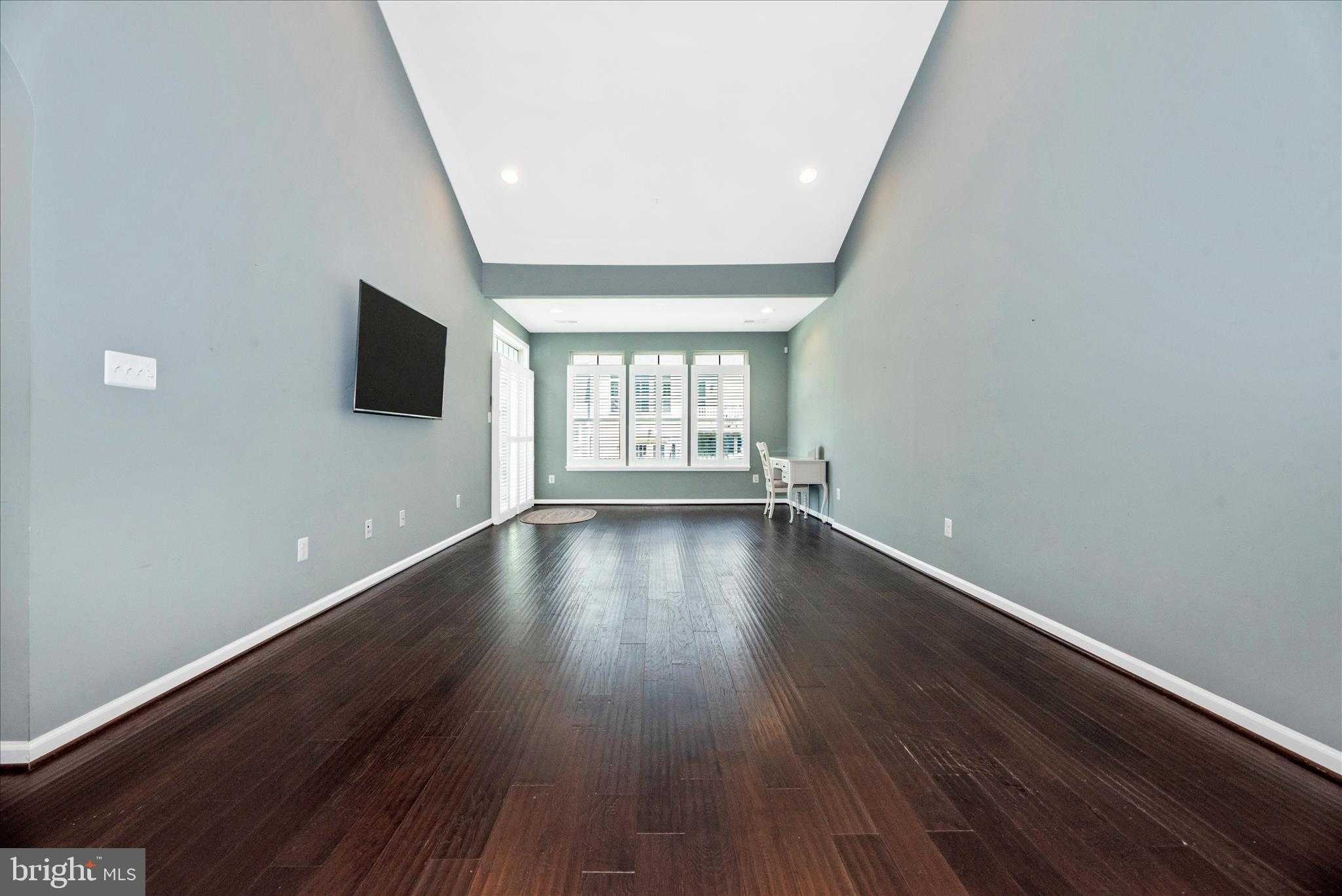 1276 Drydock St photo 7