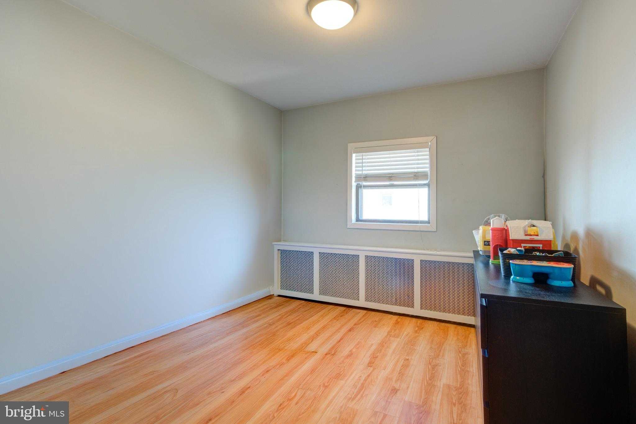 2820 Miller St photo 11