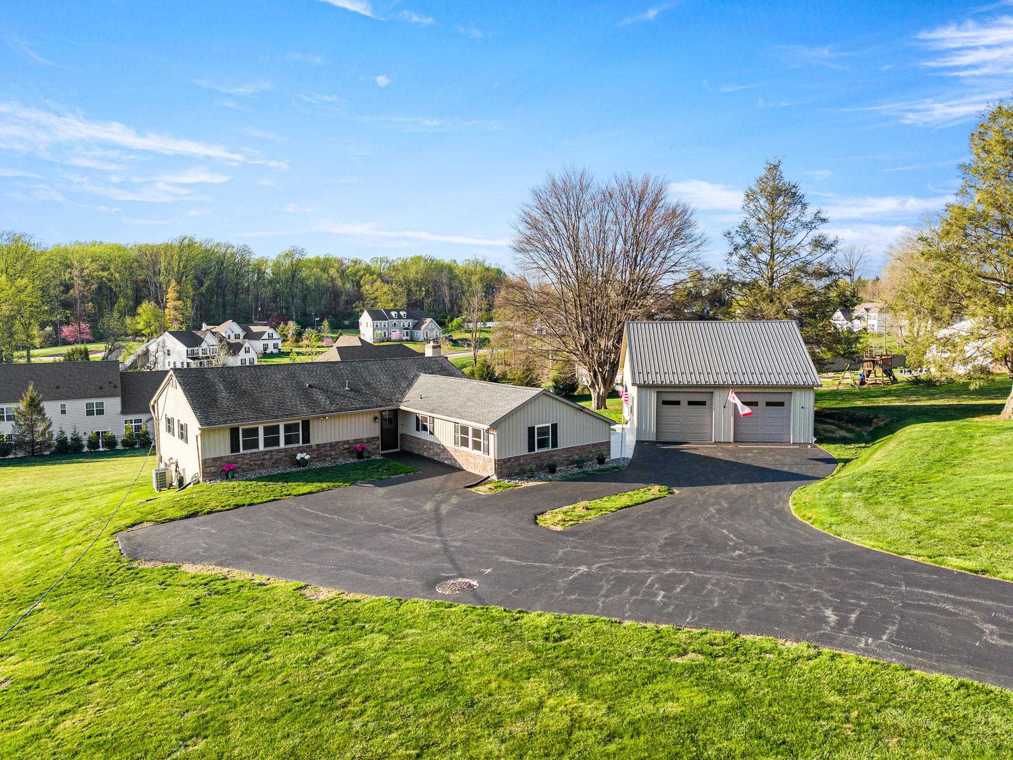 5 Jacqueline Dr photo 2